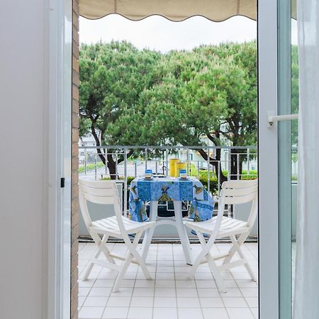 Jesolo Beach! Fronte Mare - Piscina Park E Posto Spiaggia Inclusi Bagian luar foto